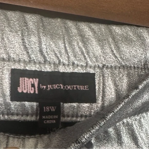 NWT Juicy Couture Women’s Plus Sized Silver Pants. Sz.18W •Christmas •New Year - Picture 3 of 5